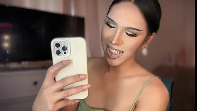 Ts glamxxxx online show from March 2026 04:06:01 AM