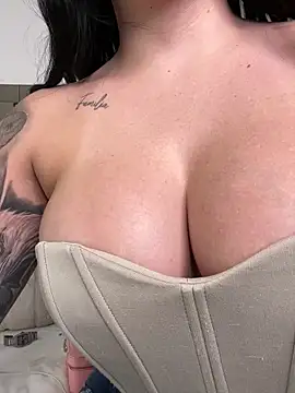 ALISSON FOXXX1 online show from February 2026 10:50:01 PM