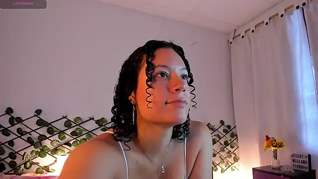 cailynhot online show from June 2026 10:45:02 PM