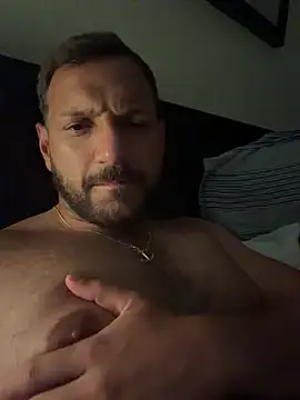 Snapshot of JonJ0 chatting on February 2026 03:35:01 AM JonJ0 online show from February 2026 03:35:01 AM
