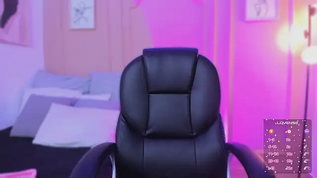 lucy neil online show from February 2026 07:24:01 AM