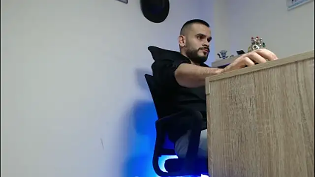 cowboyht online show from February 2026 03:58:01 AM