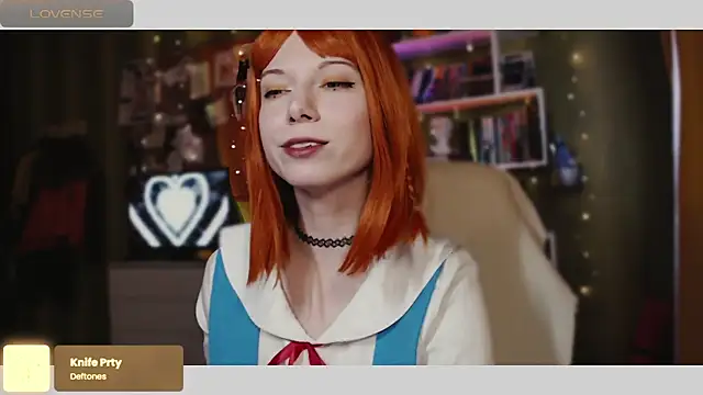 Snapshot of freya_sunny chatting on February 2025 08:39:02 AM freya sunny online show from February 2025 08:39:02 AM