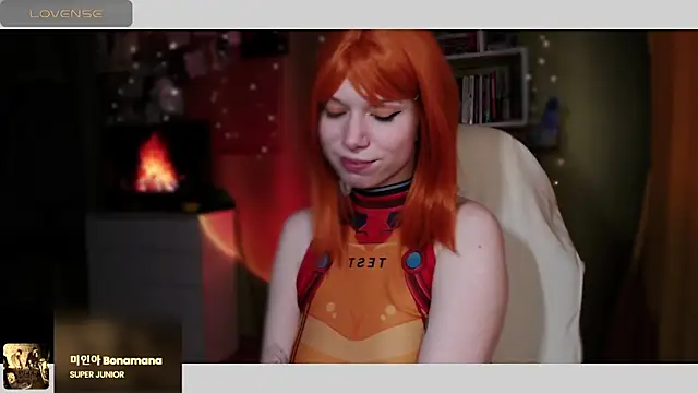 Snapshot of freya_sunny chatting on March 2025 08:27:01 AM freya sunny online show from March 2025 08:27:01 AM