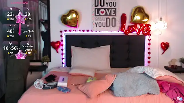 vaness weet online show from February 2025 01:32:02 AM