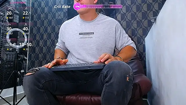 Leonsmoron online show from February 2026 11:33:02 PM