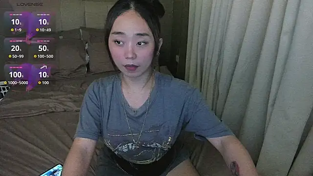 Snapshot of MissAyaCollins chatting on October 2025 08:31:02 AM MissAyaCollins online show from October 2025 08:31:02 AM