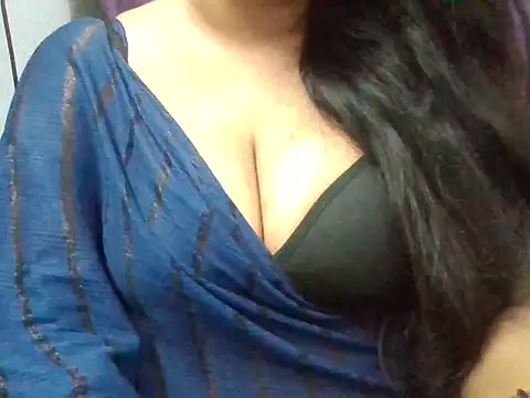 Snapshot of Roopshikha39 chatting on September 2025 06:33:02 PM Roopshikha39 online show from September 2025 06:33:02 PM