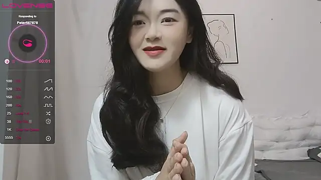 Snapshot of QiuPeiPeimmm chatting on December 2024 02:12:01 PM QiuPeiPeimmm online show from December 2024 02:12:01 PM