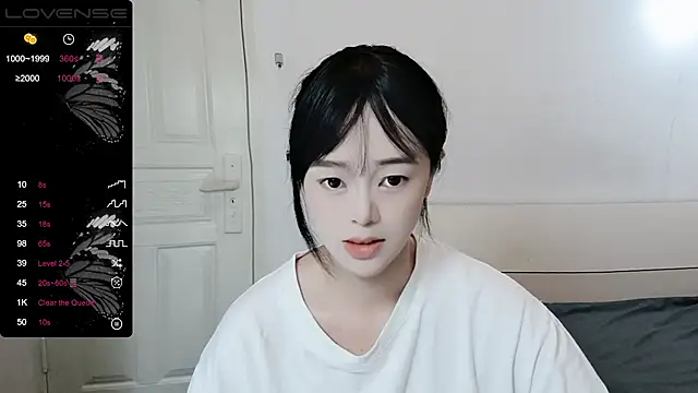 Snapshot of QiuPeiPeimmm chatting on September 2025 07:46:01 AM QiuPeiPeimmm online show from September 2025 07:46:01 AM