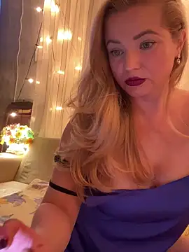 Snapshot of Lady__Maria chatting on January 2025 04:29:01 PM Lady Maria online show from January 2025 04:29:01 PM