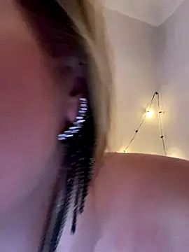 Snapshot of Lady__Maria chatting on November 2025 04:52:01 PM Lady Maria online show from November 2025 04:52:01 PM