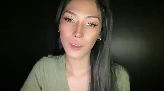 Bella Gordon online show from January 2025 06:07:01 PM