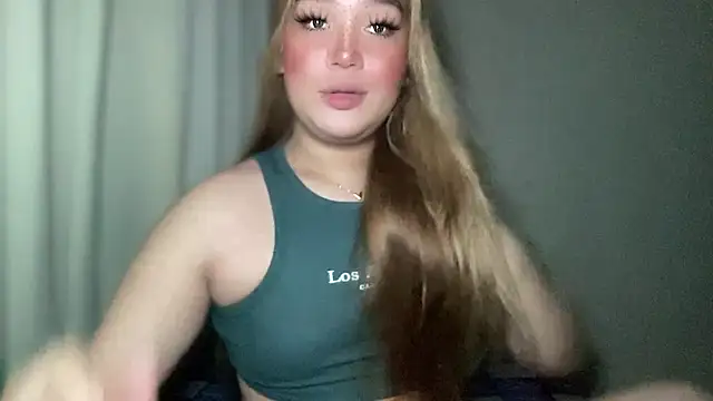 Snapshot of MissCataleyaxxx chatting on January 2025 01:05:02 AM MissCataleyaxxx online show from January 2025 01:05:02 AM