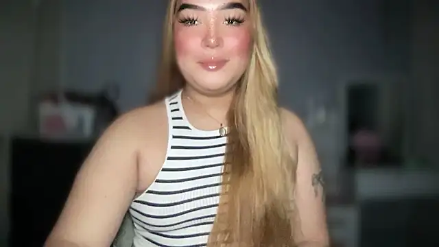 Snapshot of MissCataleyaxxx chatting on October 2025 01:17:02 AM MissCataleyaxxx online show from October 2025 01:17:02 AM