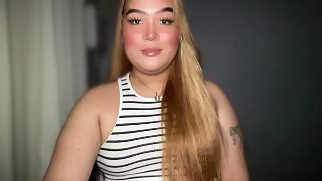 Snapshot of MissCataleyaxxx chatting on November 2025 12:57:02 AM MissCataleyaxxx online show from November 2025 12:57:02 AM