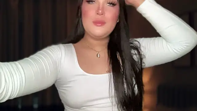 Snapshot of MissCataleyaxxx chatting on November 2025 11:48:01 PM MissCataleyaxxx online show from November 2025 11:48:01 PM