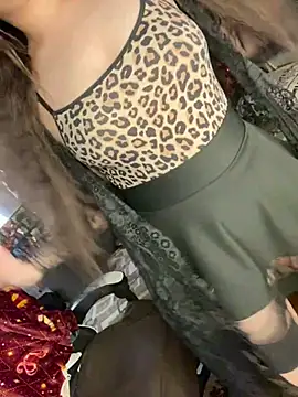 Var Kiss online show from March 2026 10:01:01 AM