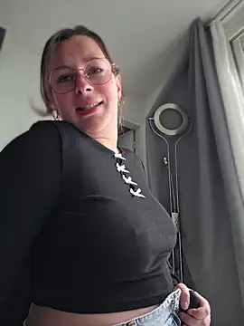 Amai Live online show from May 2026 04:26:02 PM