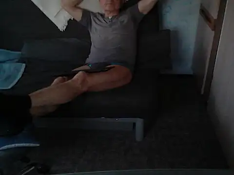 kiam471 online show from March 2025 05:03:02 PM