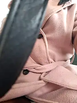 Snapshot of Doll_Loren chatting on February 2025 10:29:02 PM Doll Loren online show from February 2025 10:29:02 PM