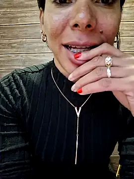 Snapshot of Doll_Loren chatting on September 2025 02:38:02 PM Doll Loren online show from September 2025 02:38:02 PM