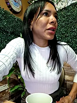 Snapshot of Doll_Loren chatting on September 2025 01:49:01 PM Doll Loren online show from September 2025 01:49:01 PM