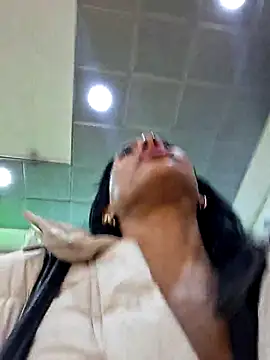 Snapshot of Doll_Loren chatting on October 2025 02:07:01 PM Doll Loren online show from October 2025 02:07:01 PM