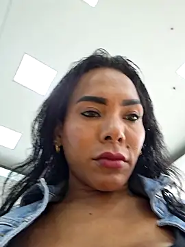 Snapshot of Doll_Loren chatting on October 2025 02:42:02 PM Doll Loren online show from October 2025 02:42:02 PM