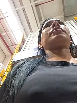 Snapshot of Doll_Loren chatting on November 2025 03:01:02 PM Doll Loren online show from November 2025 03:01:02 PM