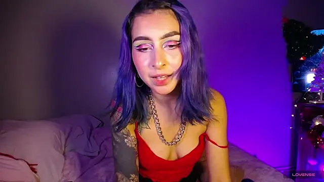 Cinamoonn online show from December 2024 08:32:01 PM