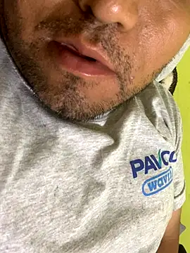 Snapshot of Emepe69 chatting on October 2025 04:46:02 AM Emepe69 online show from October 2025 04:46:02 AM