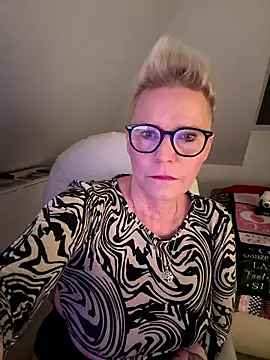 German Milf online show from January 2026 02:19:02 PM