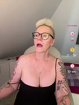 Snapshot of German_Milf chatting on June 2026 09:31:02 AM German Milf online show from June 2026 09:31:02 AM