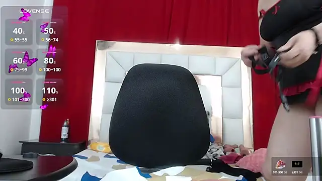 candyrojas online show from February 2025 06:00:01 AM