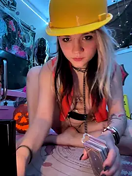 Cutiepiespanks online show from October 2025 07:01:02 AM