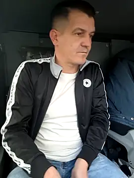 Snapshot of Hakocity2200 chatting on December 2024 06:45:02 AM Hakocity2200 online show from December 2024 06:45:02 AM