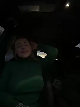 Snapshot of EmaSalis chatting on January 2025 05:12:02 PM EmaSalis online show from January 2025 05:12:02 PM