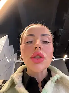 EmaSalis online show from March 2026 08:09:02 AM