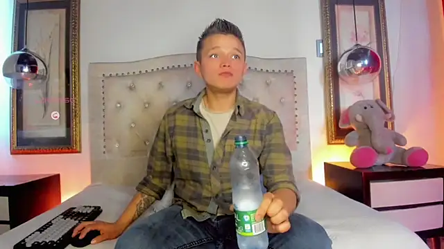 Tim wolf online show from November 2025 08:41:01 PM