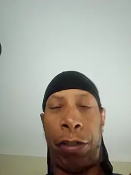 Vybezmaster online show from November 2025 08:24:02 PM