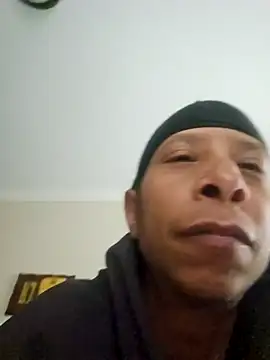 Vybezmaster online show from December 2025 08:25:01 PM