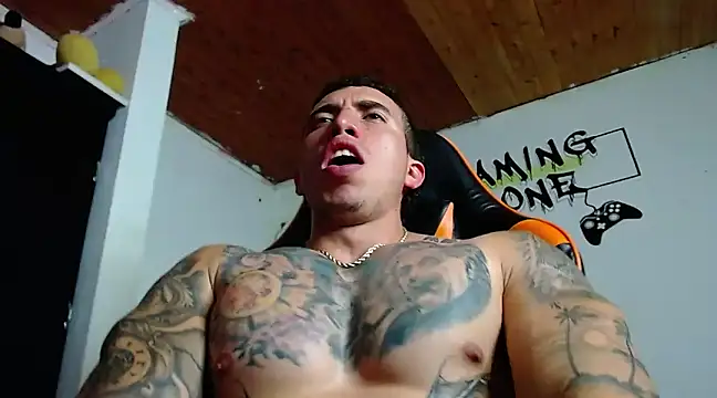 Snapshot of Adam_Hudsond chatting on December 2024 12:47:01 PM Adam Hudsond online show from December 2024 12:47:01 PM