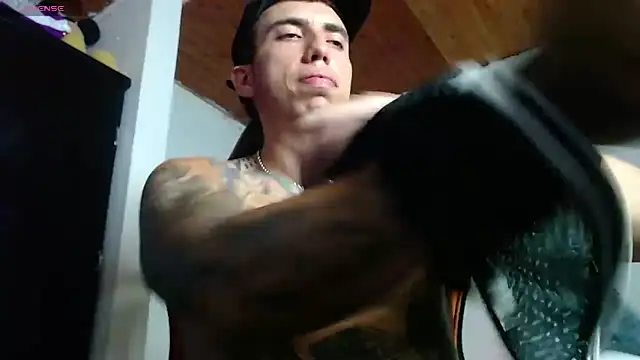 Snapshot of Adam_Hudsond chatting on February 2025 11:04:01 PM Adam Hudsond online show from February 2025 11:04:01 PM