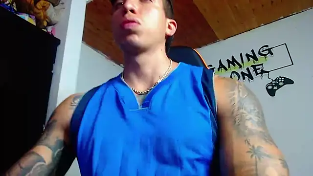 Snapshot of Adam_Hudsond chatting on March 2025 06:45:02 PM Adam Hudsond online show from March 2025 06:45:02 PM