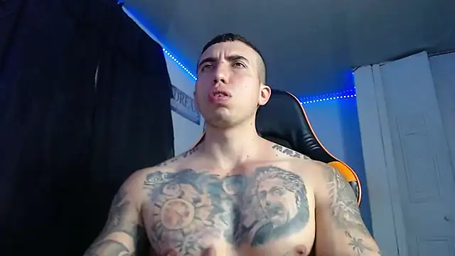 Snapshot of Adam_Hudsond chatting on September 2025 01:18:01 AM Adam Hudsond online show from September 2025 01:18:01 AM