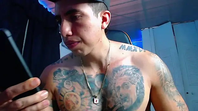 Snapshot of Adam_Hudsond chatting on October 2025 04:11:01 PM Adam Hudsond online show from October 2025 04:11:01 PM