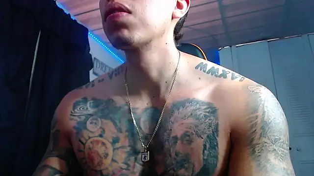 Snapshot of Adam_Hudsond chatting on October 2025 03:13:02 PM Adam Hudsond online show from October 2025 03:13:02 PM