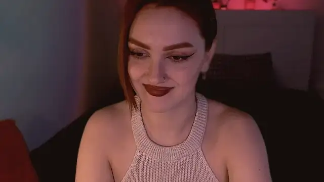 Snapshot of LilyFarey chatting on December 2024 07:03:02 PM LilyFarey online show from December 2024 07:03:02 PM