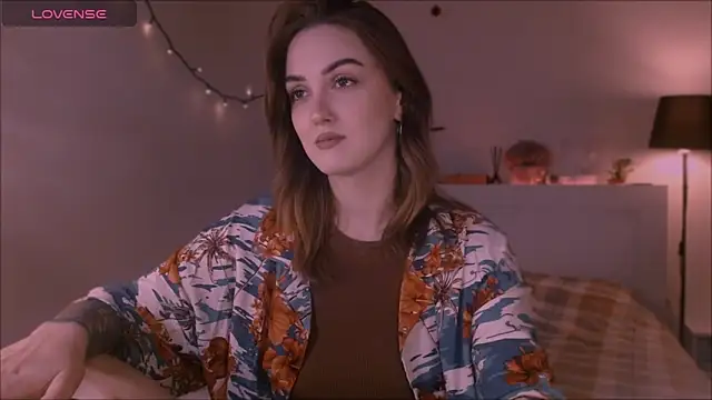 Snapshot of LilyFarey chatting on October 2025 05:01:01 PM LilyFarey online show from October 2025 05:01:01 PM